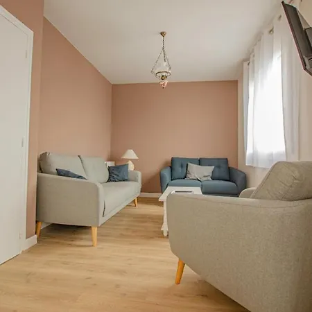 Holiday home Le Des Deux Familles